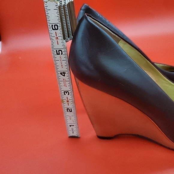 Nine West Yamaris Black Wedge Peep Toe Pump 7M Shoes - Picture 6 of 11